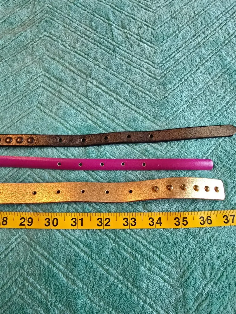 Lot: 3 Genuine Leather Skinny Belts, Tosca Blu Italy, Tehama, Ken Cole Sz Lg